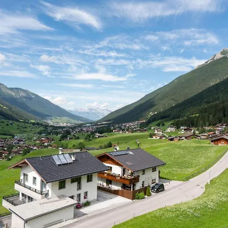 In Stubai Valley With Balcony Appartement